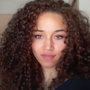 Meet your Posher, Destini